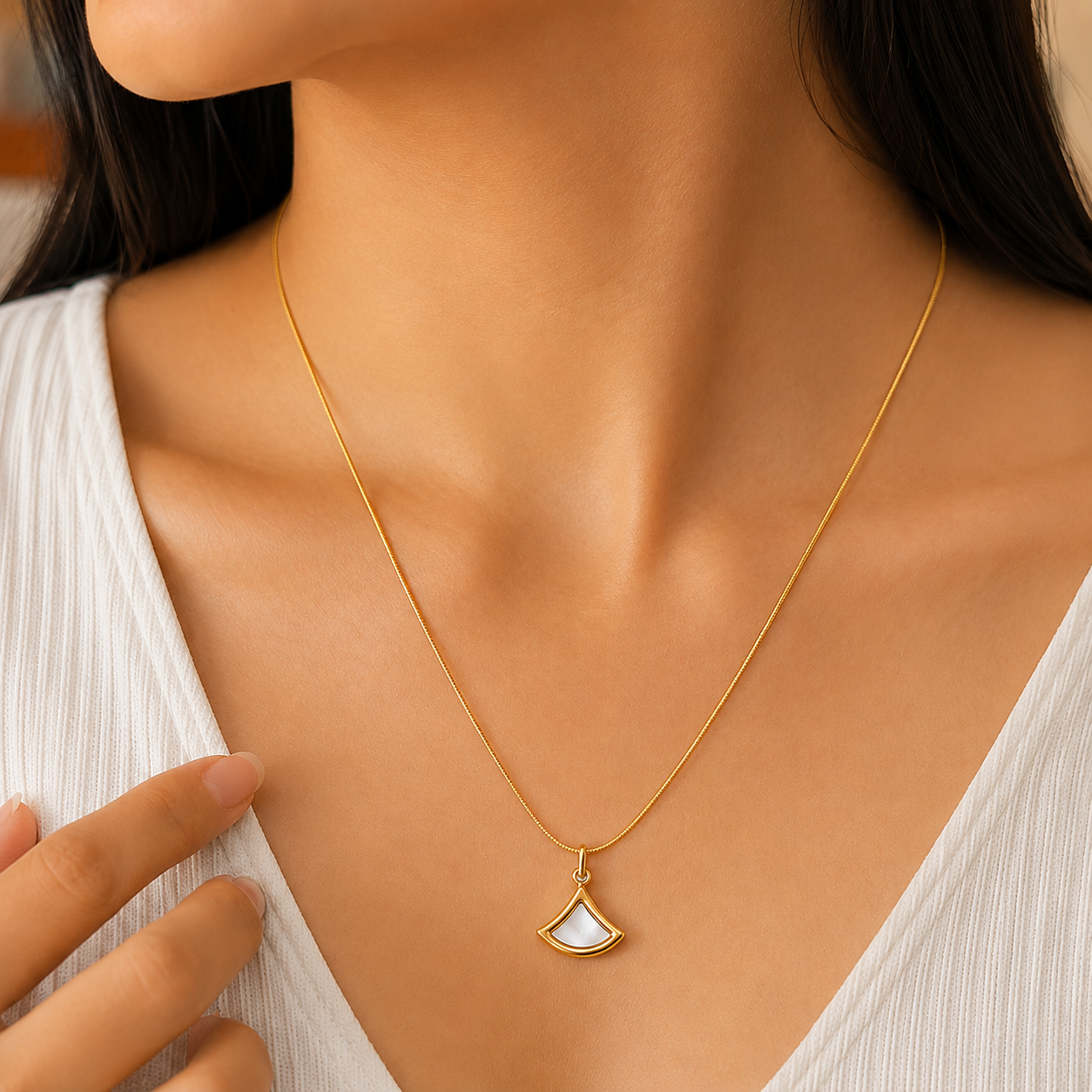 Ivory Fan Pendant Necklace